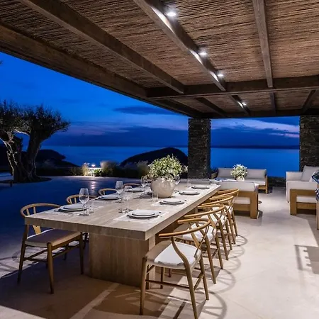 Apartment Gorgeous With Swimming Pool On The Seashore *